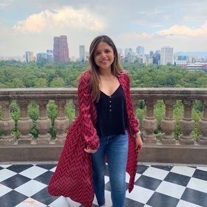 Meet your Posher, Daniela